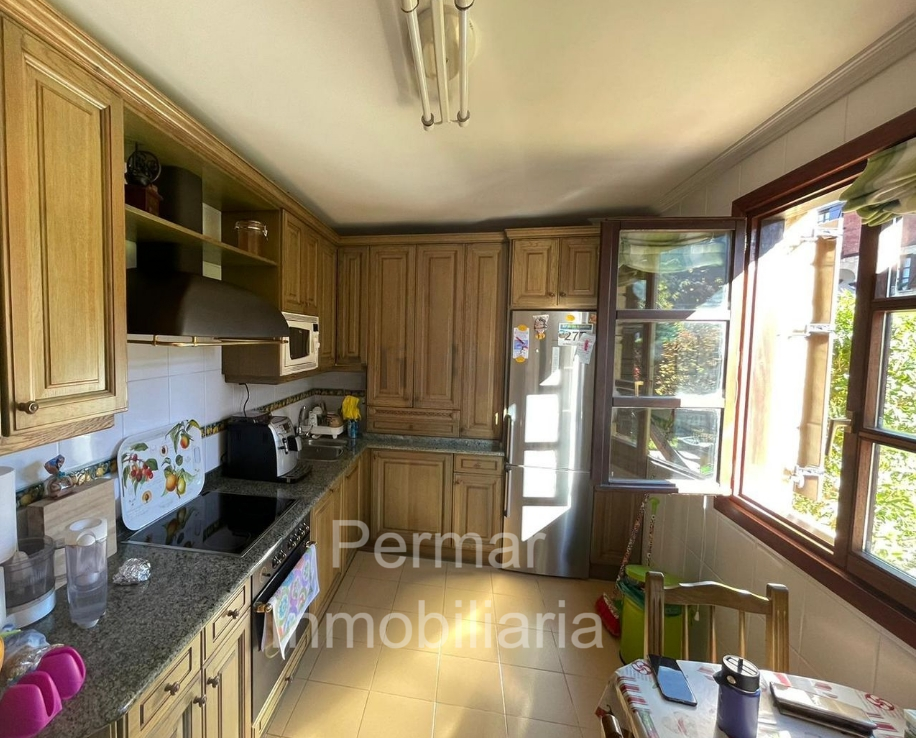 Chalet for sale in Castro-Urdiales